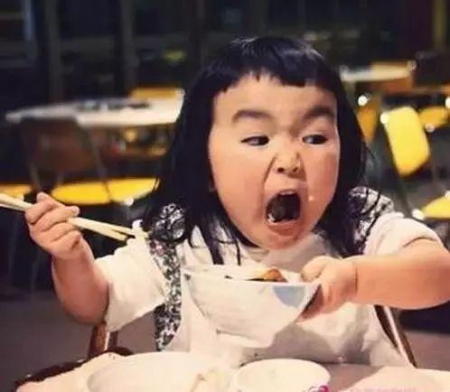 娱乐吃瓜酱外婆不喜欢自己,娱乐吃瓜酱外婆为何独爱他人? 第1张 娱乐吃瓜酱外婆不喜欢自己,娱乐吃瓜酱外婆为何独爱他人? 第1张